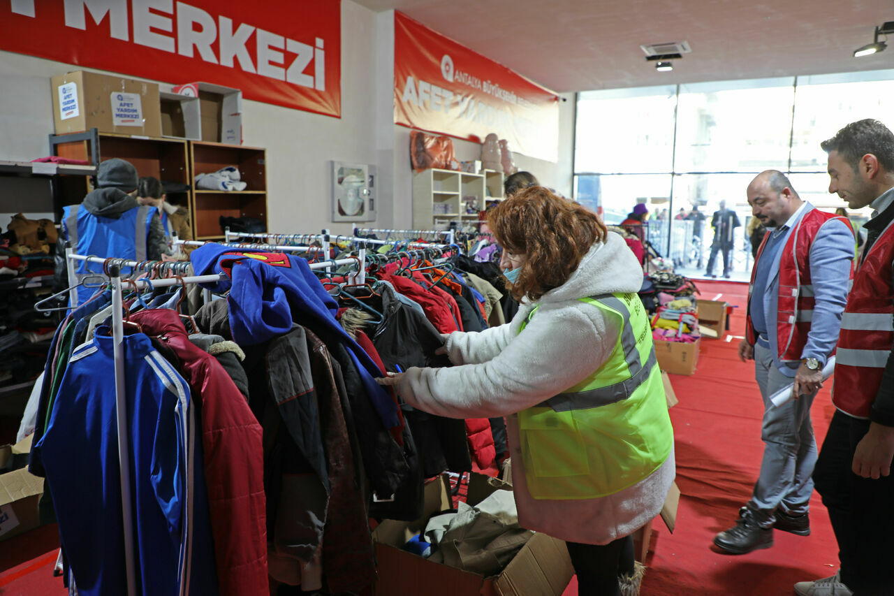 DOĞU GARAJI DEPREMZEDELER ÇORBA İKRAMI  (7)