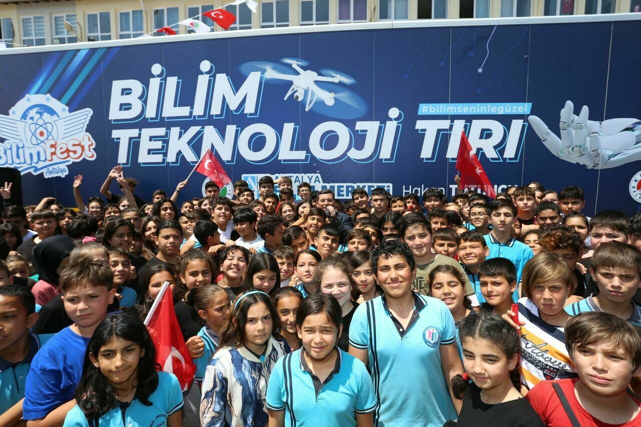 Kepezin-Bilim-Teknoloji-Tiri,-ogrencilerle-bulustu_8