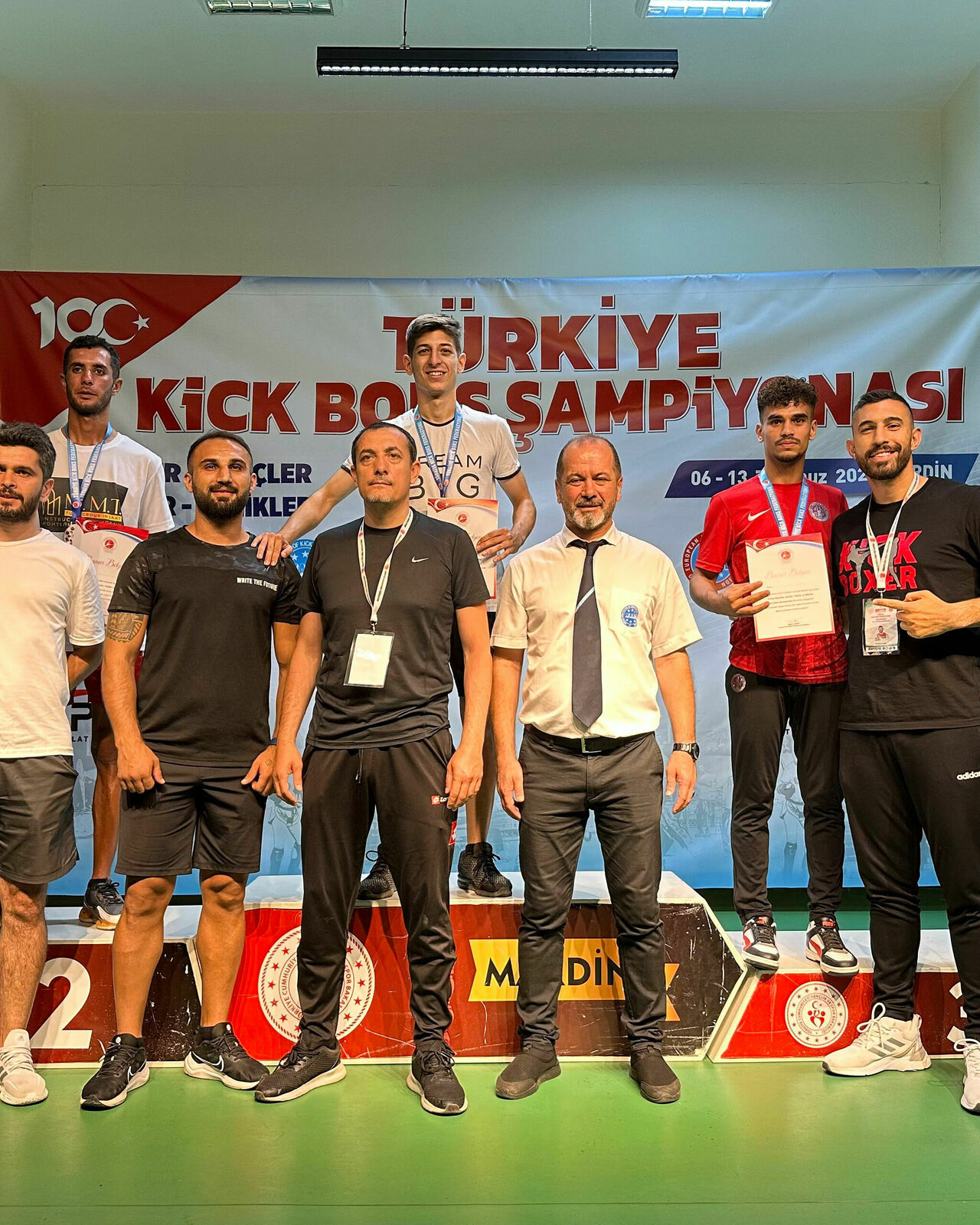 4 Antalyaspor Kick Boks Neşet Korkmaz Kürsü