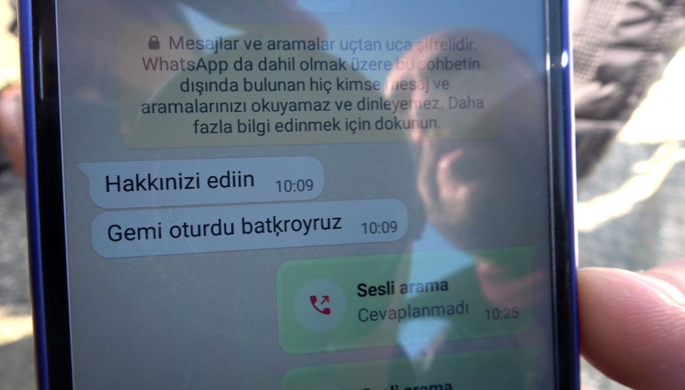 Zonguldak'ın Ereğli ilçesinde liman dışında fırtınaya yakalanan ve batan Kafkametler adlı geminin telsizcisi Mustafa Nacar'ın, ailesine olay anında helallik mesajı attığı ortaya çıktı.
