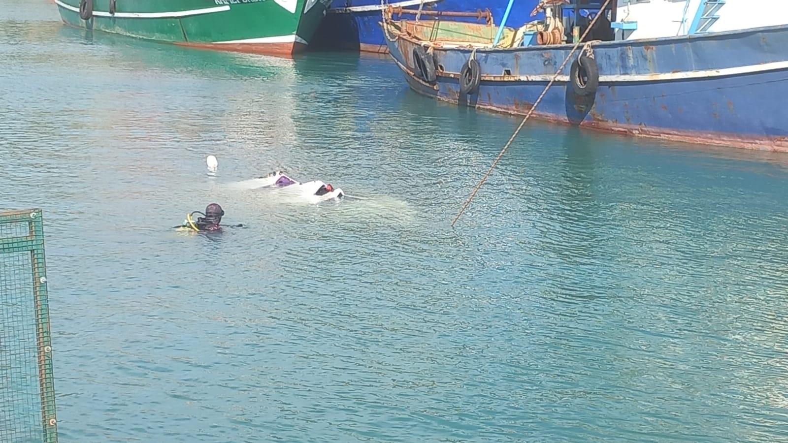 Hatay'da balıkçı teknesi fırtına felaketinden kurtarıldı