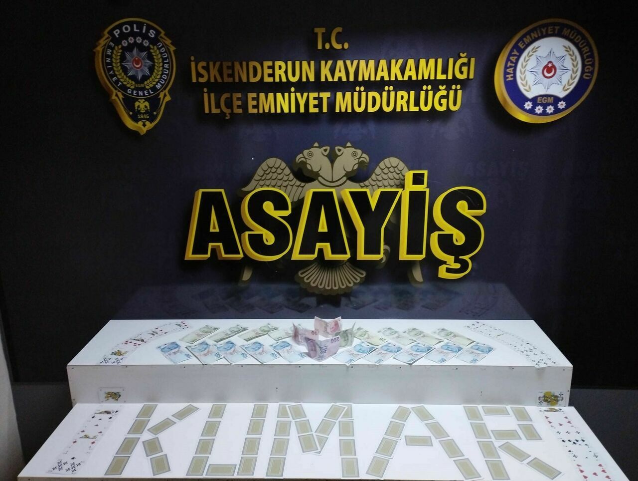 Hatay'da kumar operasyonu kıraathane sahiplerine binlerce TL cezai işlem yapıldı