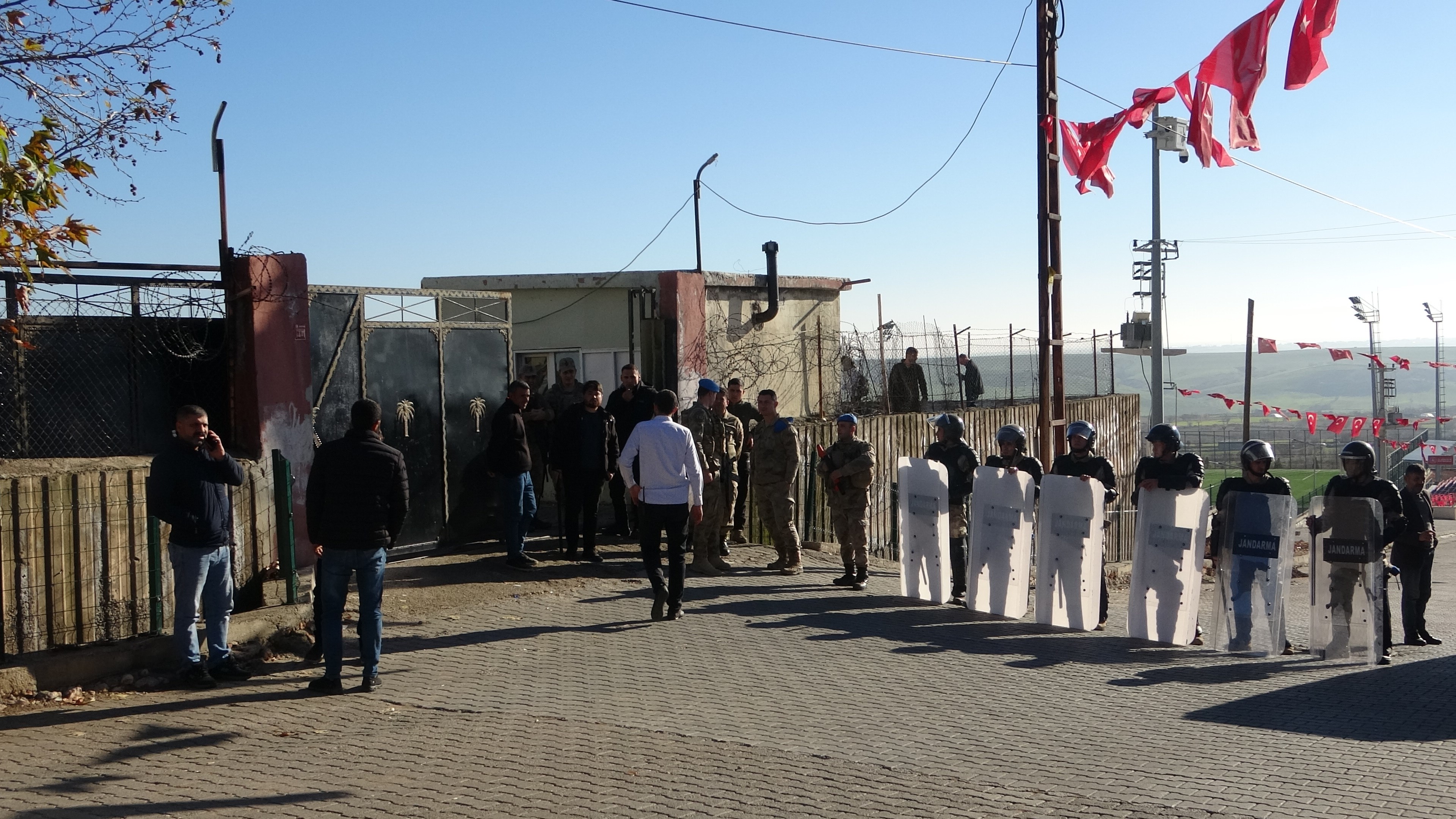 Diyarbakır’da Öğrencilerin Kavgasına Veliler De Dahil Oldu