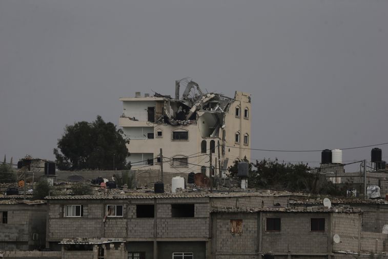 İsrail Katliamı Sürdürüyor! Gazze'de Can Kaybı 20 Bin 57'Ye Yükseldi