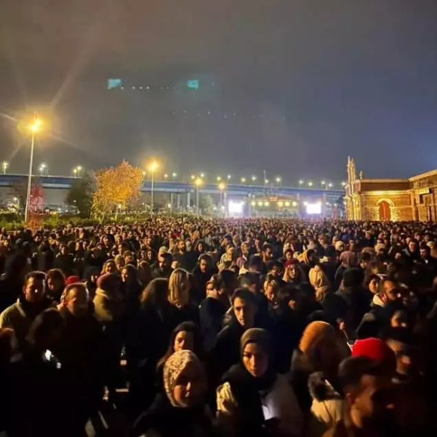 Melike Şahin Konser