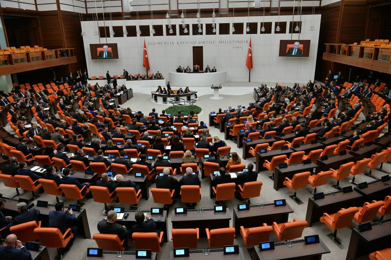 Kamuda tasarruf paketi açıklandı: Taşıt alımına 3 yıl boyunca yasak getirildi