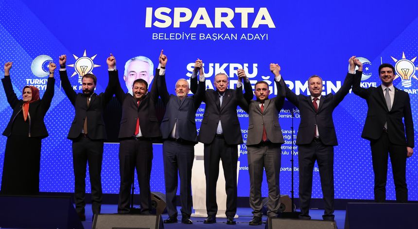Ak Parti'nin Isparta Belediye Başkan Adayından Ilk Açıklama