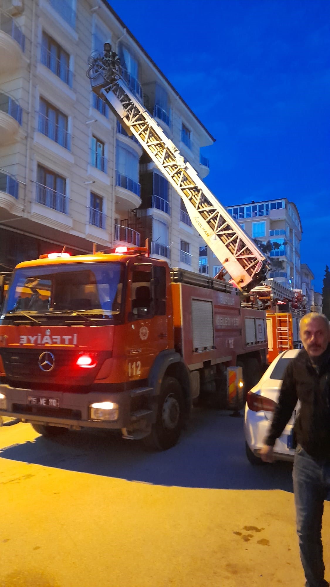 Burdur'da Kafede Korkutan Yangın! Müşteriler Büyük Panik Yaşadı