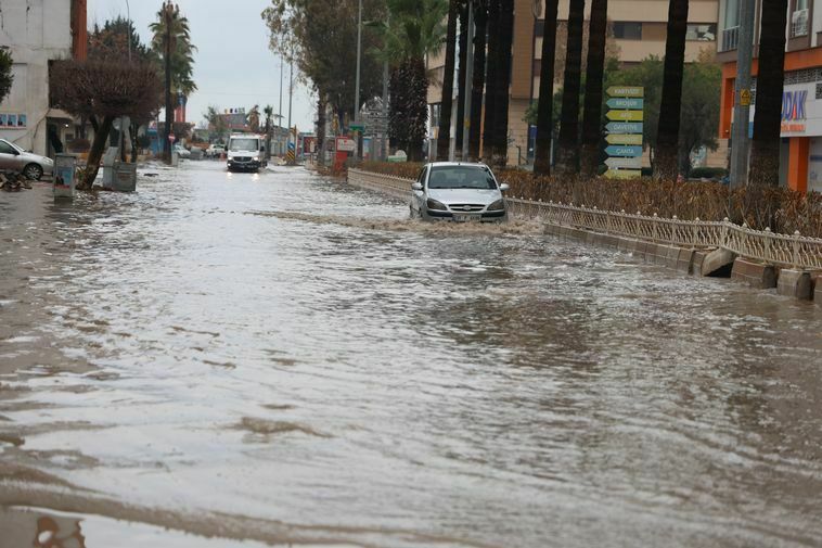 Hatay'ın İskenderun ilçesi sular altında kaldı