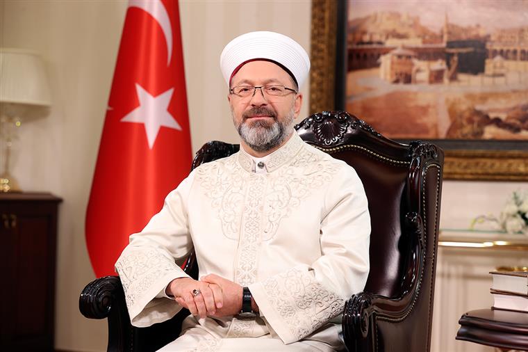 Diyanet Yine Kadınları Hedef Aldı