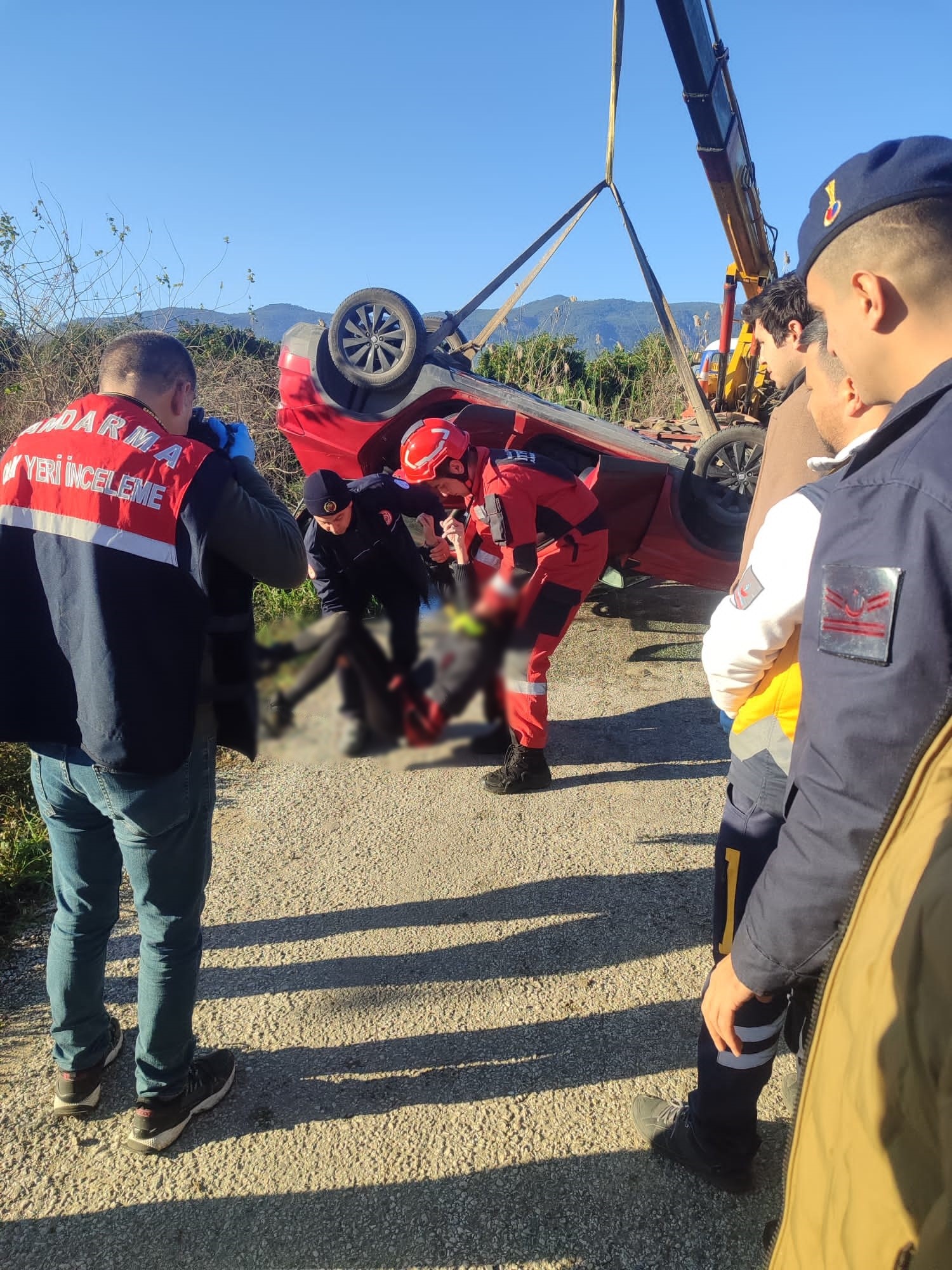 Muğla Köyceğiz'de Kontrolden Çıkan Otomobil Kanala Uçtu