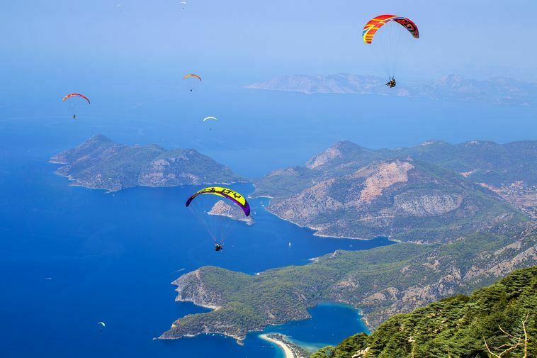 Ölüdeniz'de yamaç paraşütü rekoru! Babadağ’dan 233 binden fazla uçuş yapıldı