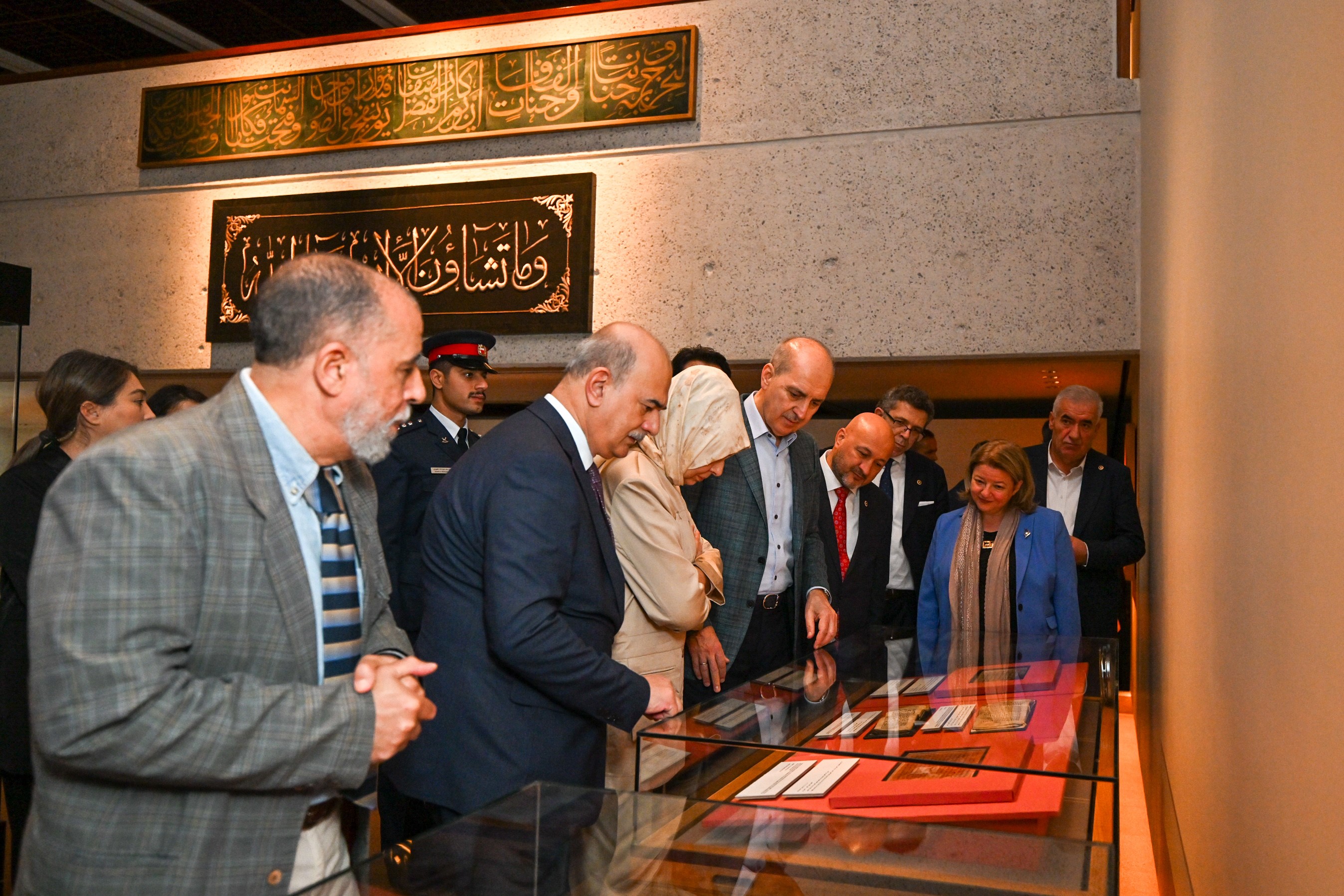 Tbmm Başkanı Kurtulmuş, Bahreyn’de Müze Ve Cami Ziyareti