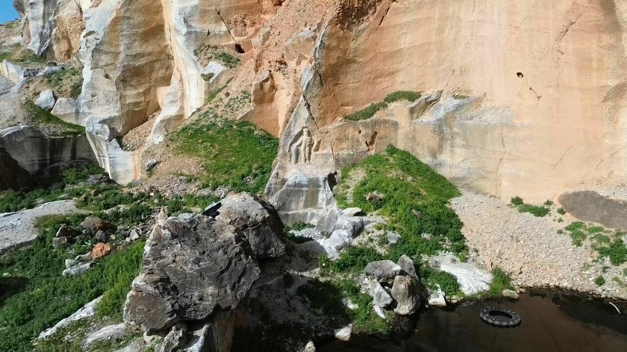 İznik'teki 2 Bin Yıllık Herkül Kabartması Tahrip Edildi! Tarihi Eser Tehlikede mi?-2