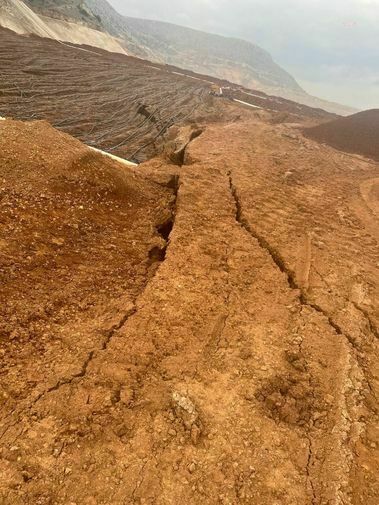 İliç'teki Altın Madeni Işçileri Yarılmaları Önceden Görüntülemiş 