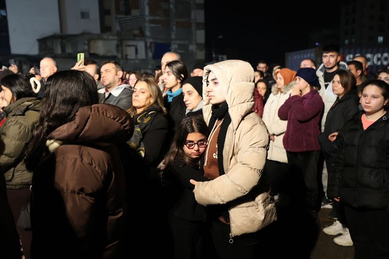 İskenderun'da 6 Şubat Depremlerinde Hayatını Kaybedenler Anıldı 
