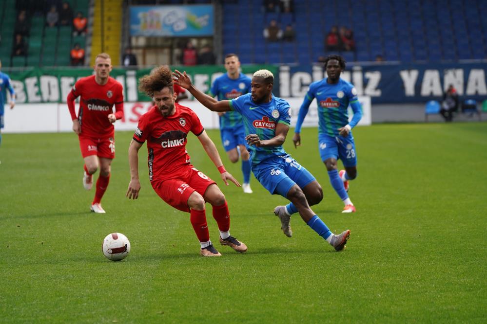 Rizespor Gaziantep FK'yı 3-1 mağlup etti