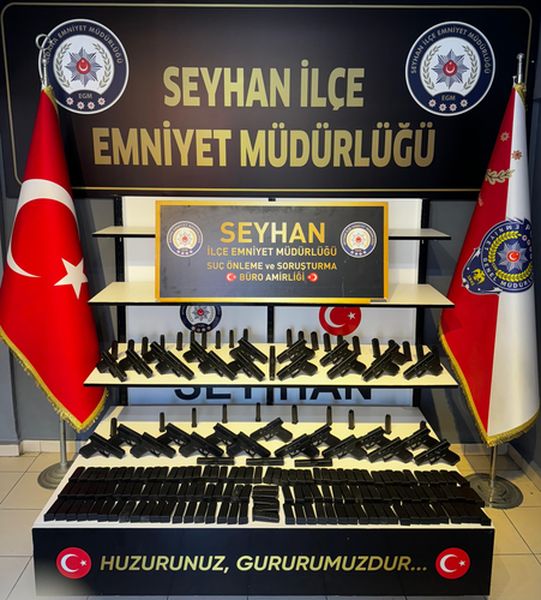Adana'da Silah Kaçakçılığı Operasyonu! Çuvaldan 31 Tabanca Çıktı (2) Result