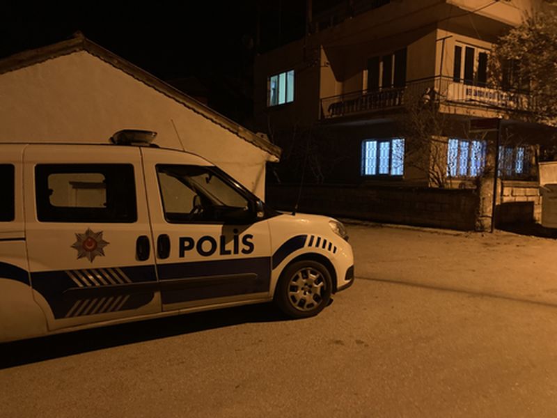 Burdur'da Aile Kavgası! Üvey Babasını Yaralayıp Kaçtı (3) Result
