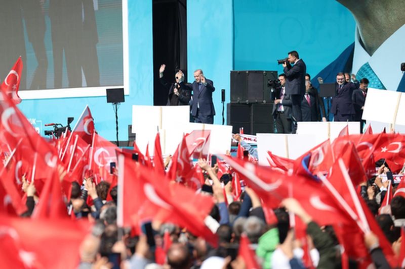 Erdoğan İzmir Mitinginde Umduğunu Bulamadı! Konuşurken Alan Boşaldı  (2) Result