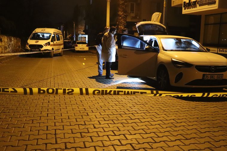 İzmir'de 17 Yaşındaki Gencin Ölümüyle Ilgili 3 Gözaltı3 Result