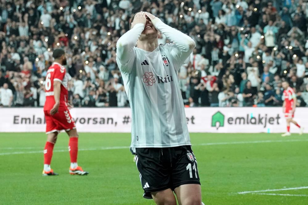 Beşiktaş Süper Lig'de gol sorunlarıyla boğuşuyor