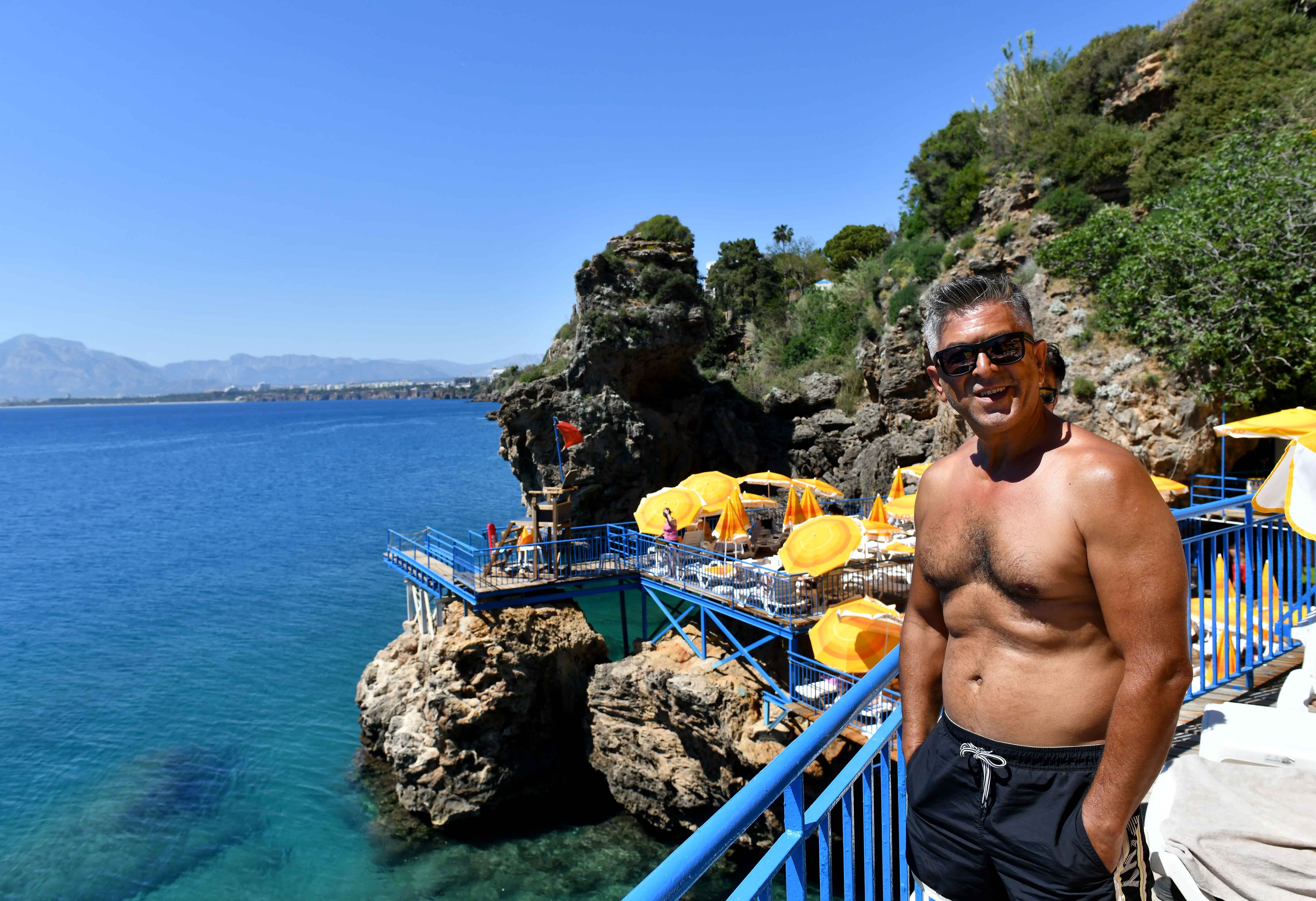 Antalya'da İnciraltı Plajı'nda yeni sezon başladı