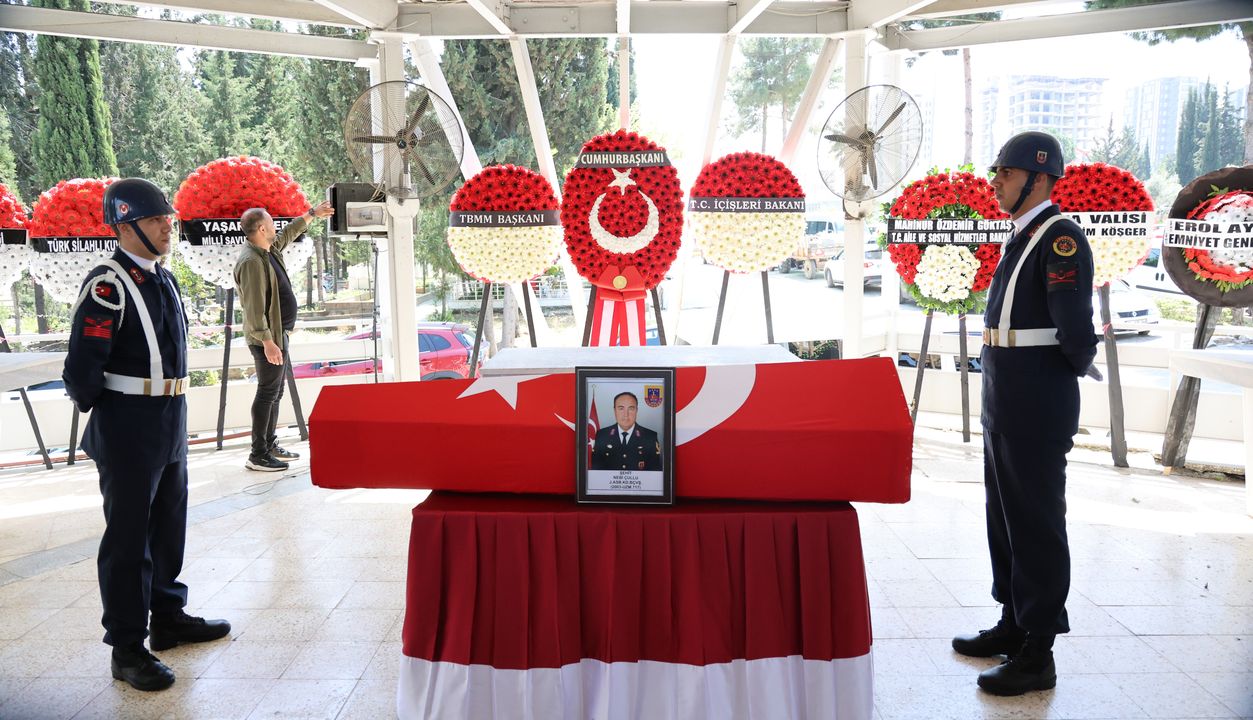 Şehit Astsubay Nebi Çullu Adana’da Son Yolculuğuna Uğurlandı (4) Result