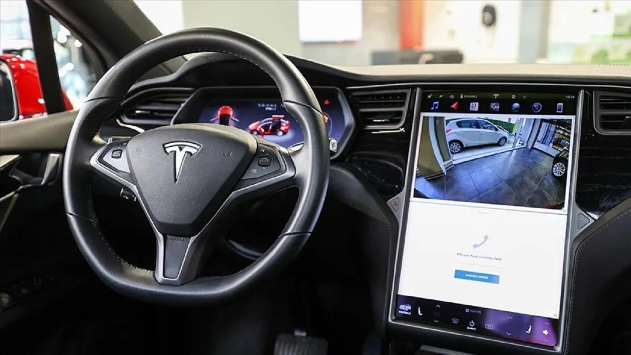 Tesla ve X iş birliğiyle araçlara yeni uygulama geliyor