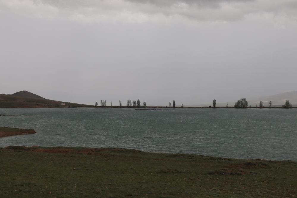 Erzincan’da Çayırlı Göleti su dolmaya başladı