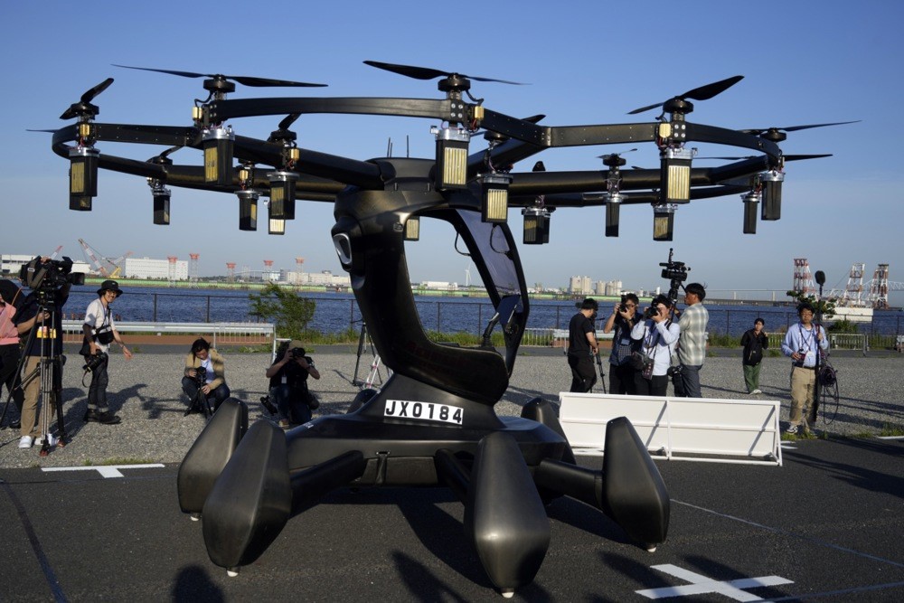 ABD menşeli uçan araba 'HEXA' Tokyo'da gösteri uçuşu gerçekleştirdi