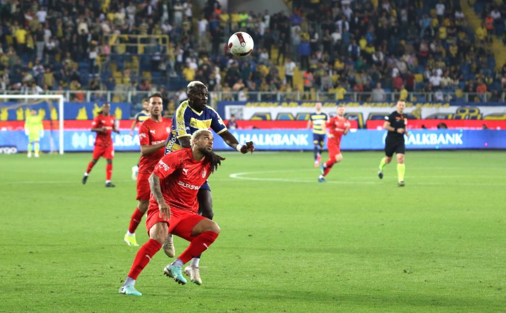 Ankaragücü ve Pendikspor maçında gol sesi çıkmadı