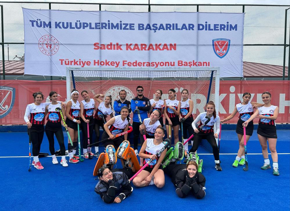 Muğla Ege Yıldızları Türk Milli Hokey Takımları'na 10 sporcu kazandırdı