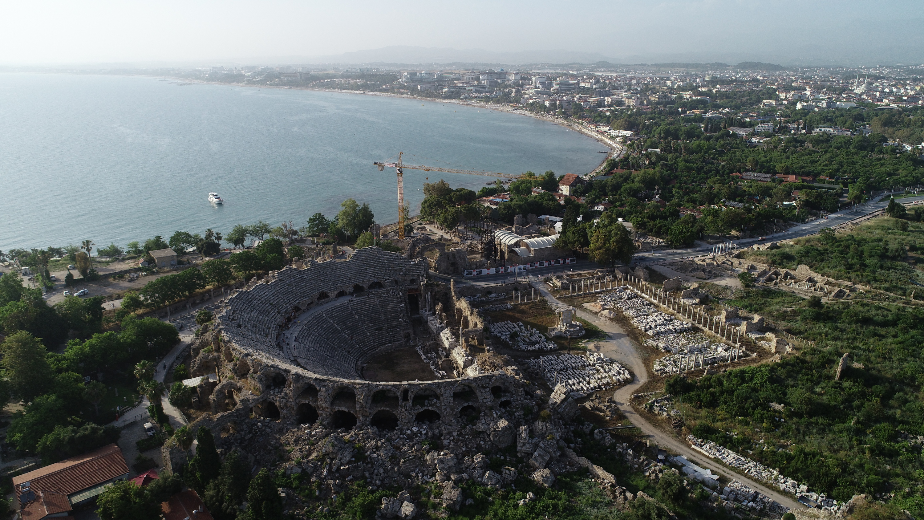 Antalya'nın tarihi Side Antik Kenti'nde Kalliope Mozaiği bulundu