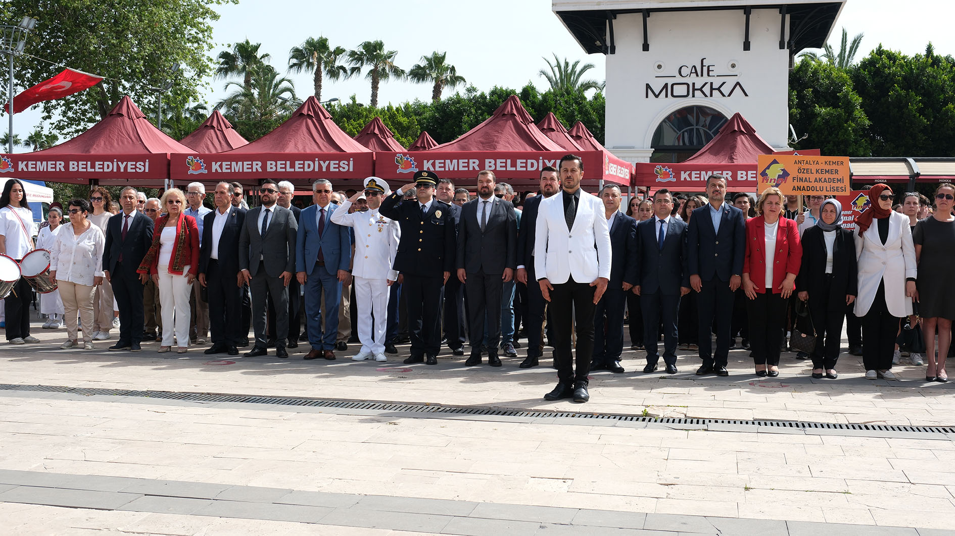 Kemer'de 19 Mayıs coşkusu gençlik ve spor bayramı kutlamaları yapıldı