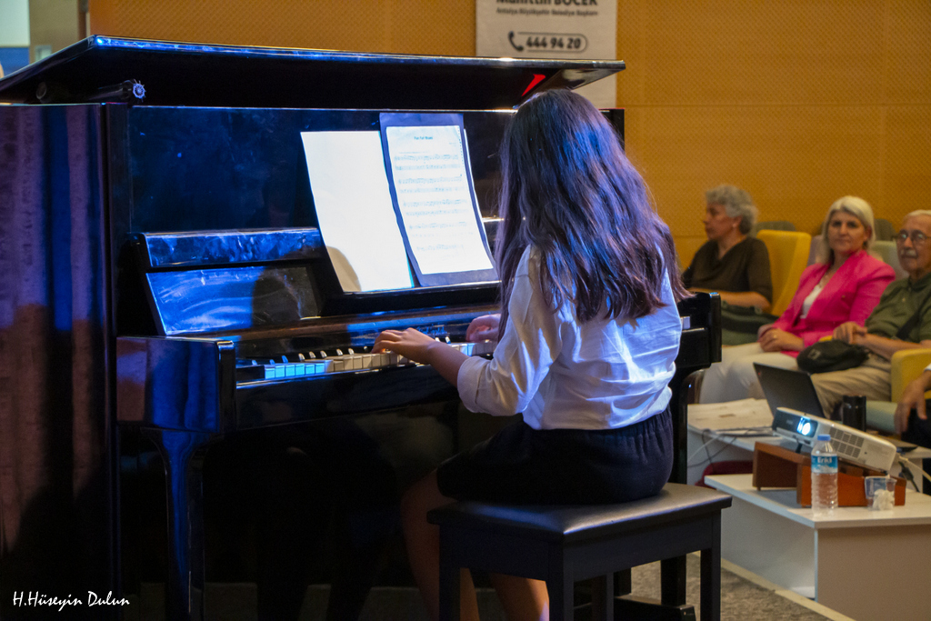 Antalya'da 5'inci Çocuk Piyano Şenliği coşkuyla gerçekleştirildi