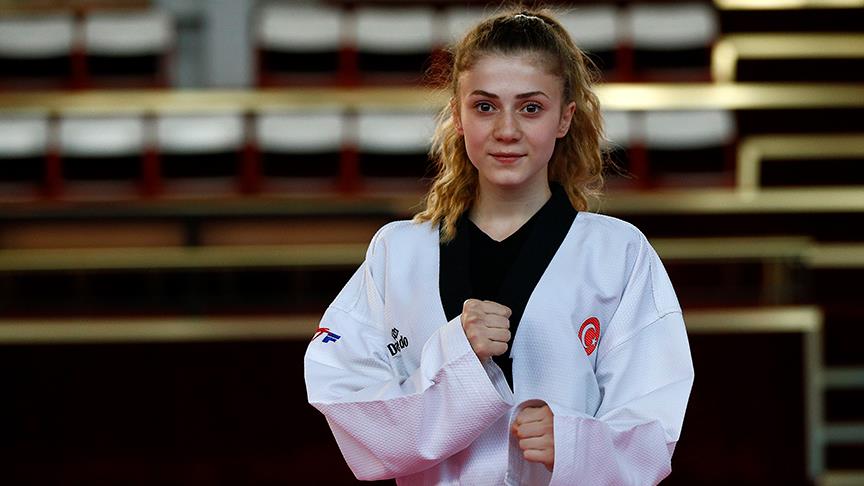Merve Dinçel Kavurat Avrupa Taekwondo Şampiyonası'nda gümüş madalya kazandı