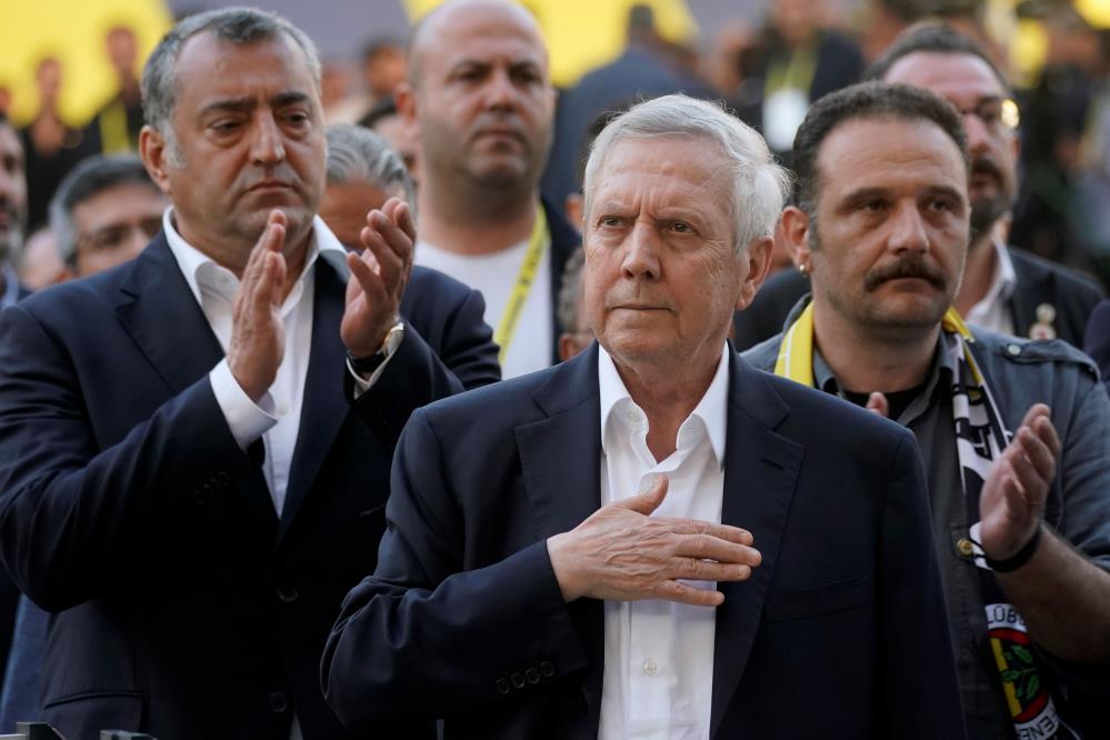 Aziz Yıldırım: 'Fenerbahçe'ye değerli bir ivme kazandırdık'