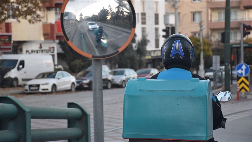 Bahşişe ve motokuryelere yeni vergi getirilmeyecek: Tamamı çalışanlara dağıtılacak