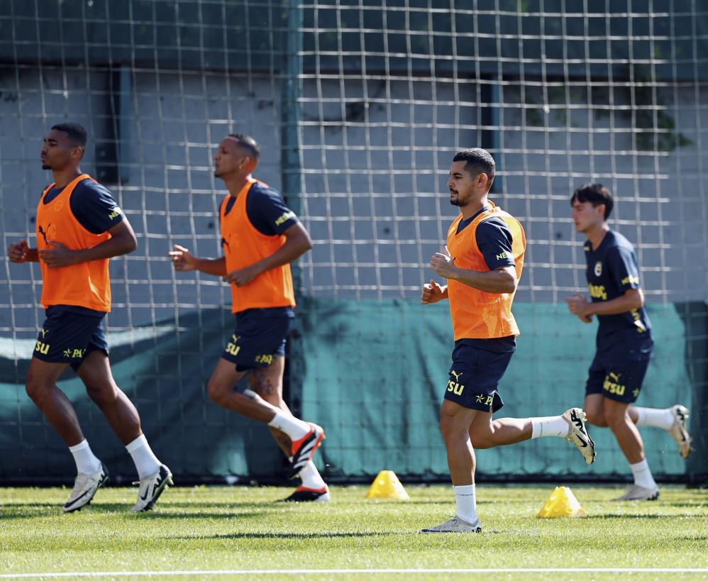 Fenerbahçe Mourinho ile yoğun hazırlıklara devam ediyor