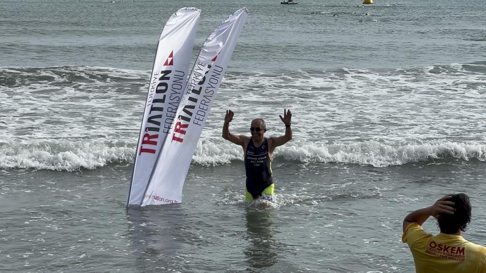 Antalyalı 'Demir Adam' lakaplı Ali Bıdı Ordu Triatlon Türkiye Kupası'nda ikincilik kazandı