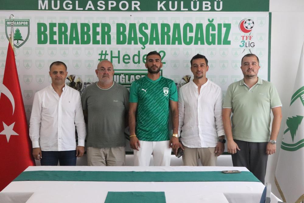 Muğlaspor deneyimli savunma oyuncusu Mehmet Eksik'i kadrosuna kattı