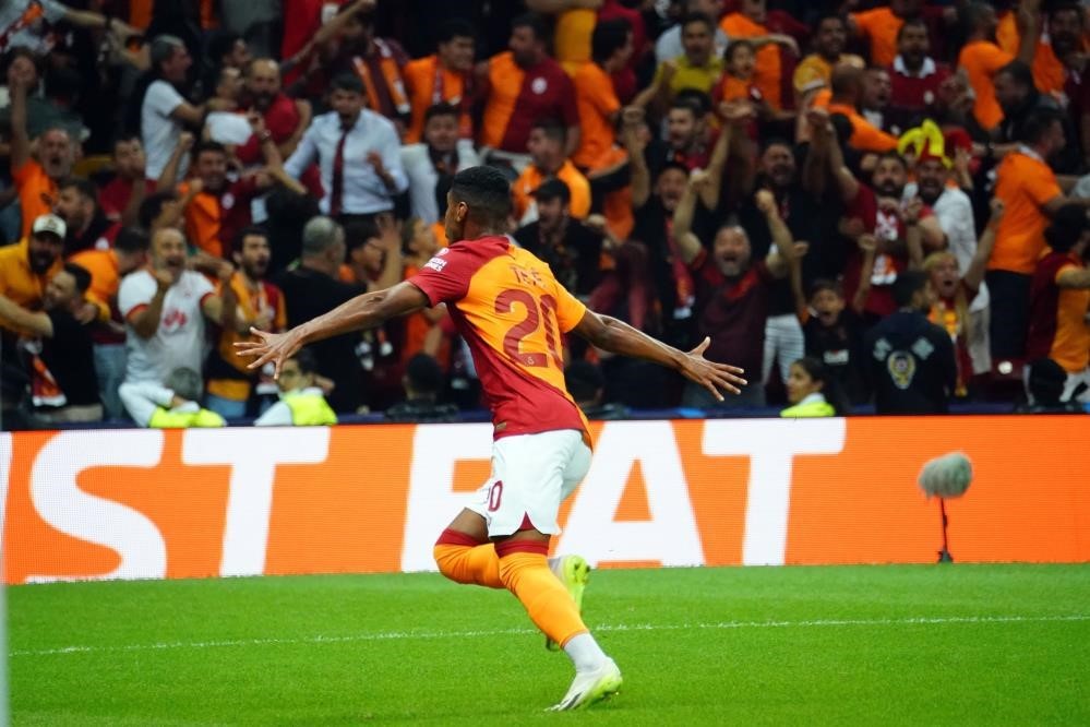 Tete Galatasaray'da 45 maça çıktı