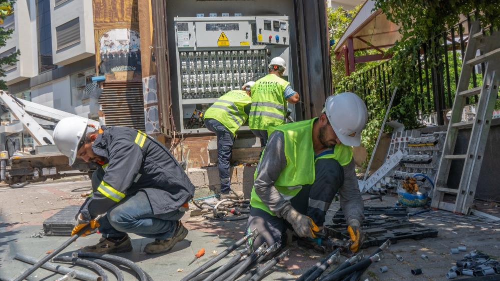 Antalya'da elektrik tüketiminde rekor artış! Tüketim rakamları açıklandı