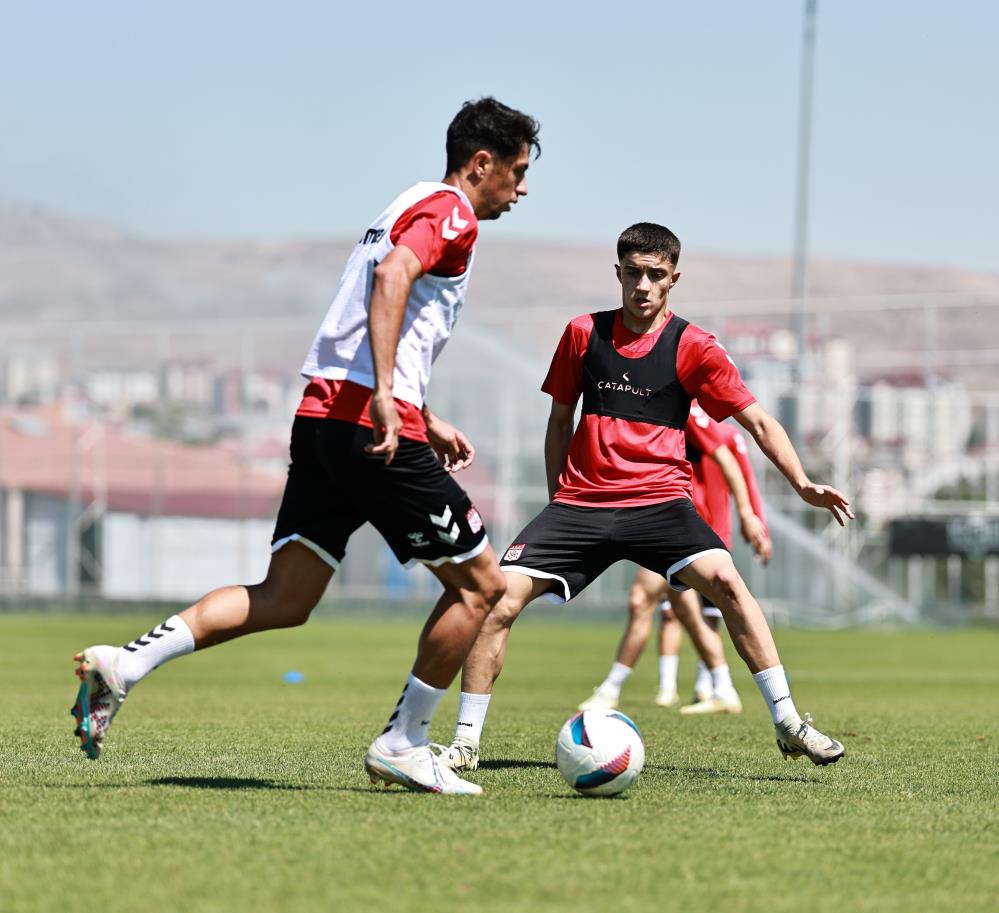 Sivasspor yeni sezon hazırlıklarını sürdürüyor