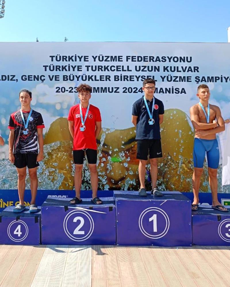 Antalyasporlu Zafer Yılmaz madalyayla döndü