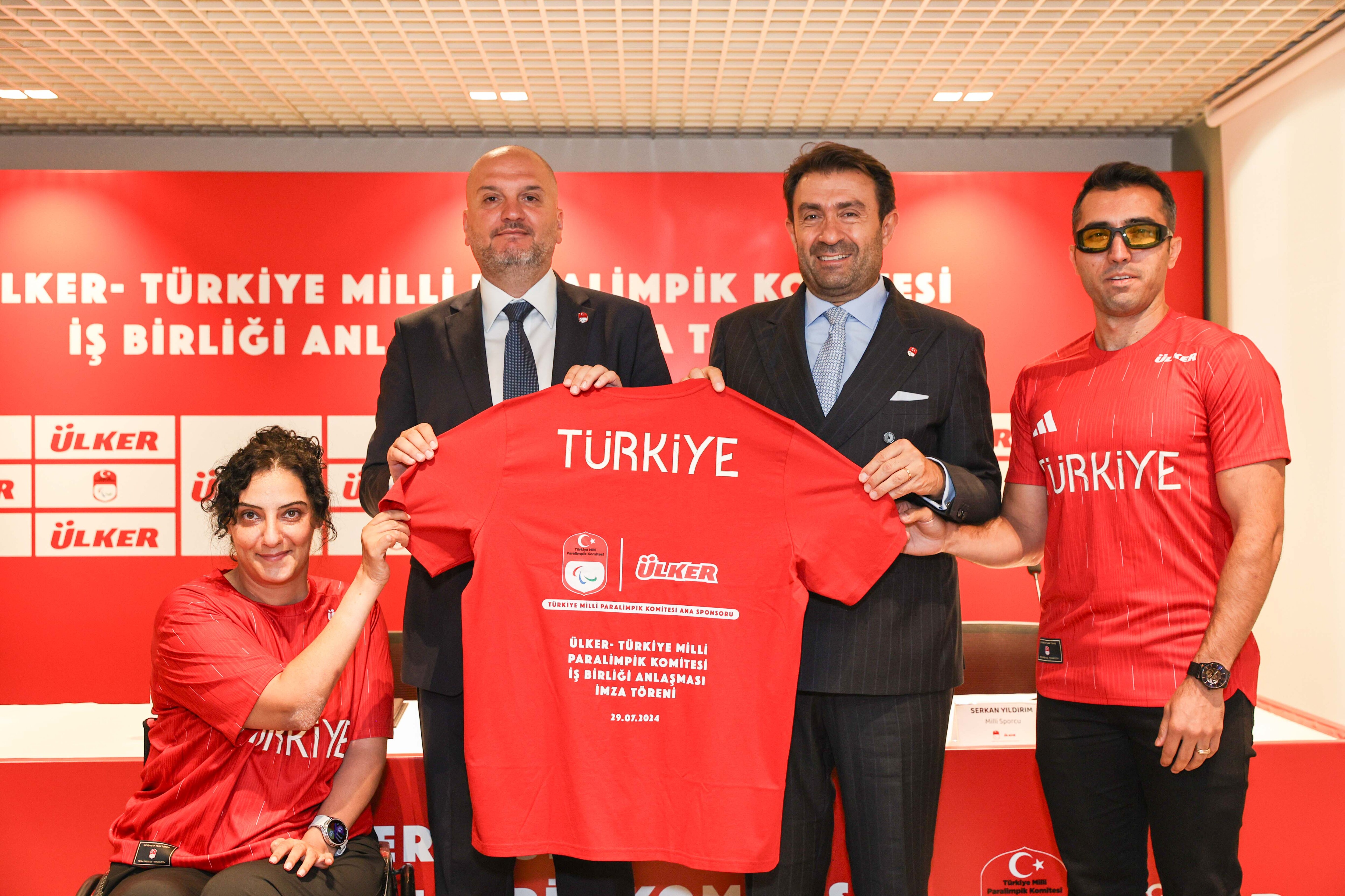 Aa 20240730 35270953 35270952 Ulkerden Turkiye Milli Paralimpik Takimina Destek (1)