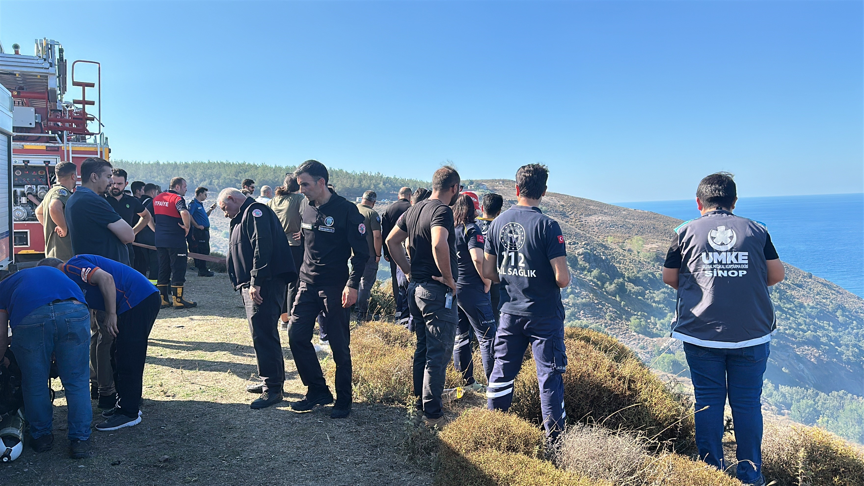 İtfaiyeci yangın sırasında uçurumdan düştü