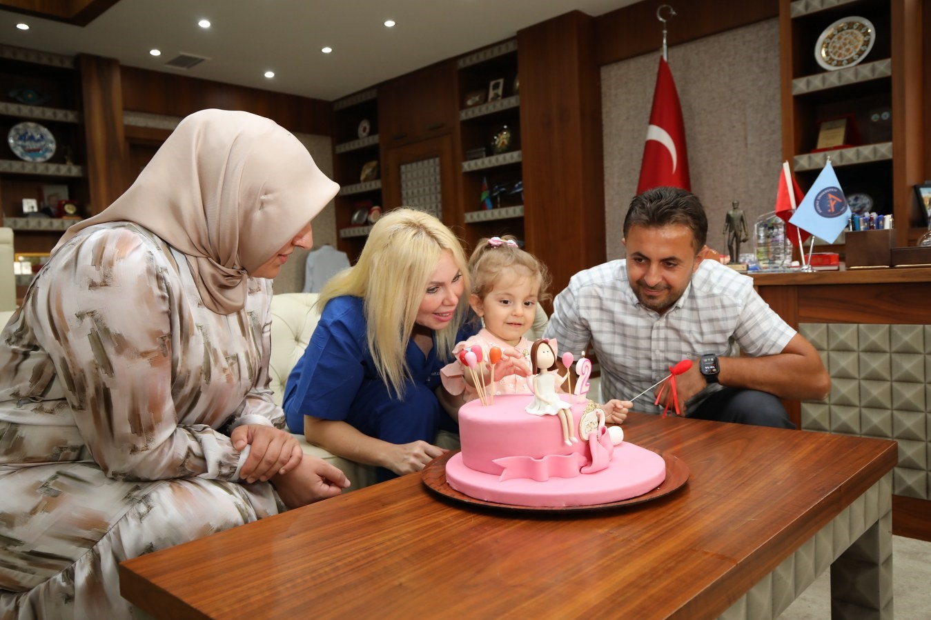 Türkiye'de İkinci Rahim Nakliyle Doğan Özlenen Bebek 2 Yaşına Girdi