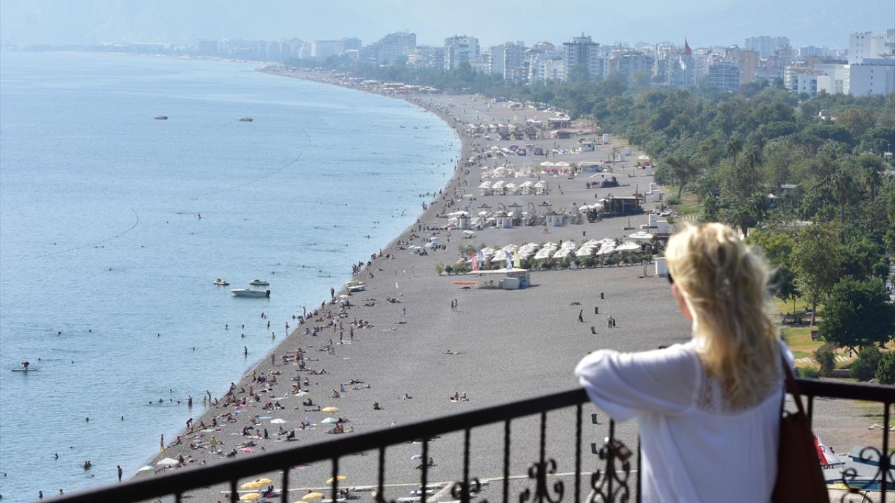 Antalya ve Çevre İllerde Az Bulutlu Hava Etkisini Sürdürüyor